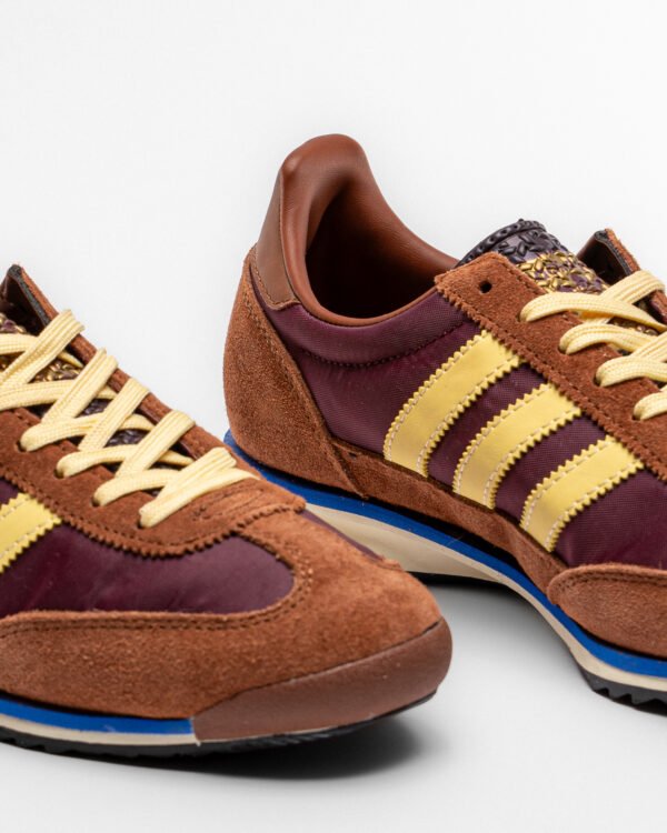 _BAD3603 A. Super Light 72