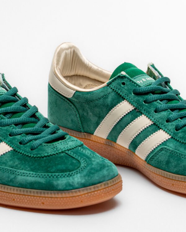 A. Sporty & Rich Green