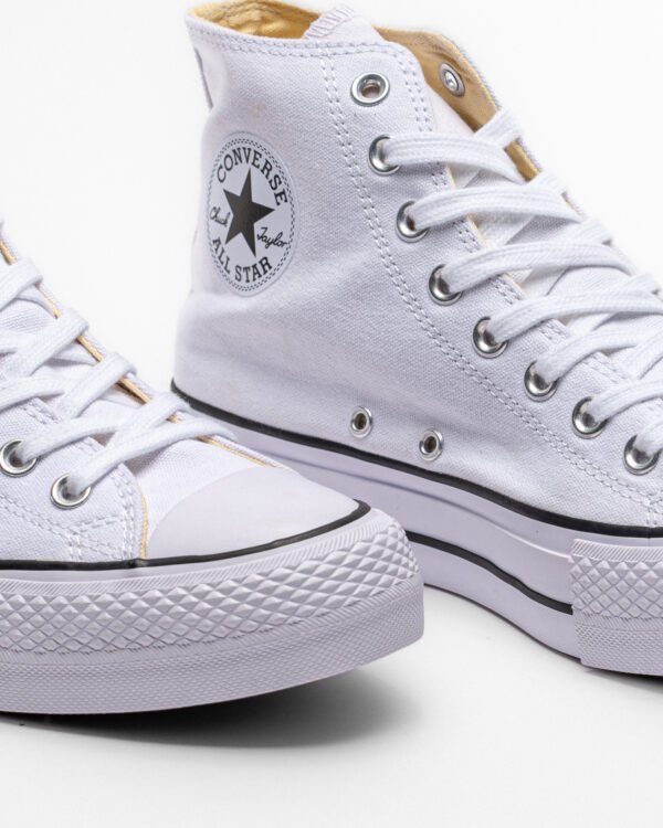 _BAD3656 C. Chunk White