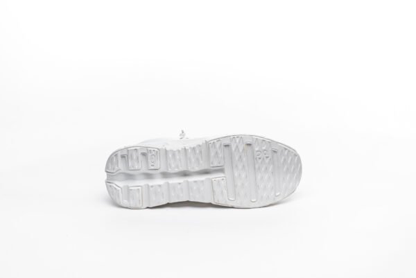 OC White Platform