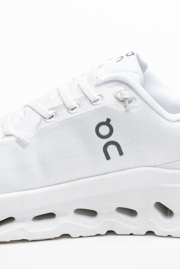 OC White Platform