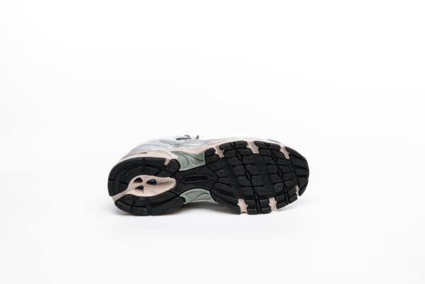NB 530 Platinum